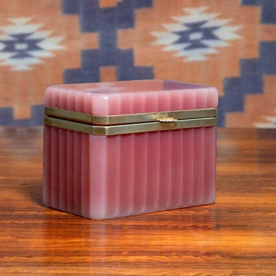 Lot A pink ribbed glass box