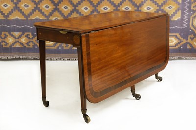 Lot A Regency mahogany metamorphic D-end dining table