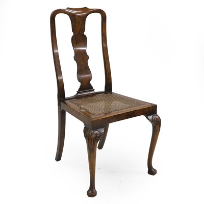 Lot 471 - A walnut side chair