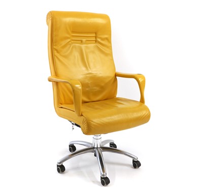 Lot 375 - A Poltrona Frau office chair