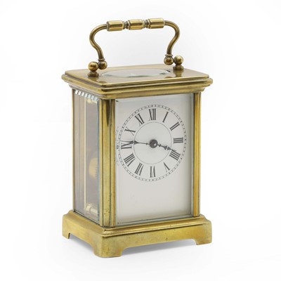 Lot 194 - A brass cased carriage clock