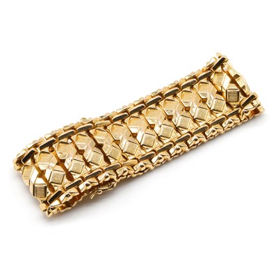 Lot 71 - An Italian 18ct gold bracelet, c.1960's