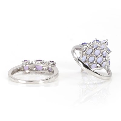 Lot 188 - A 9ct white gold tanzanite cluster ring and a 9ct white gold pink sapphire ring