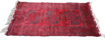 Lot 292 - A Turkomen wool rug