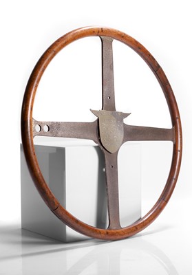 Lot 15 - The original 'Delage 1' walnut steering wheel