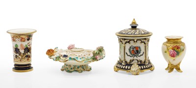 Lot 149 - A group of British porcelain items