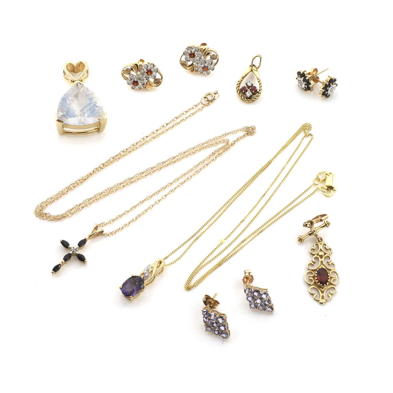 Lot 382 - A group of gold jewellery