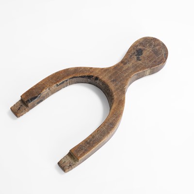 Lot 5 - A 'protection from evil' slingshot