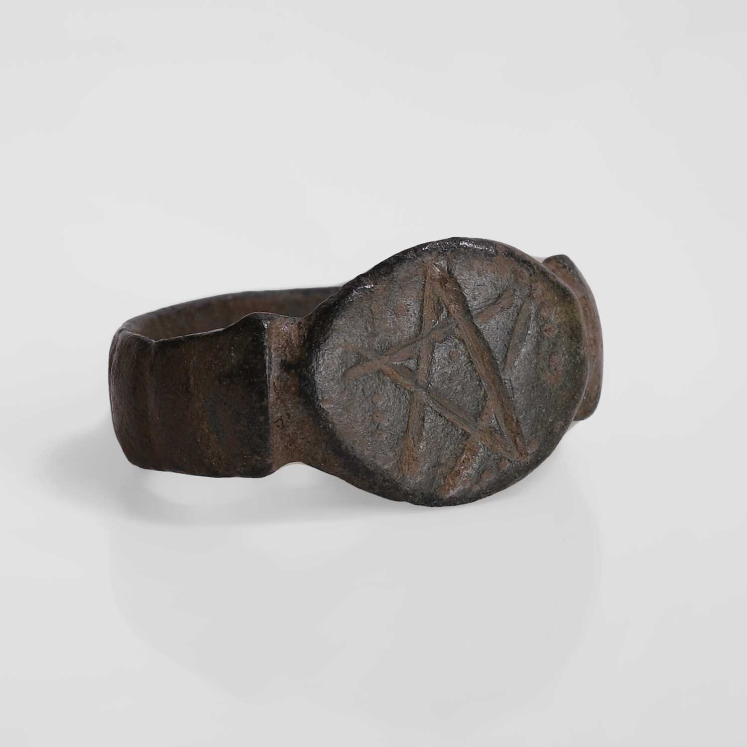 Lot 1 - A Dark Ages pentagram protection or magic ring