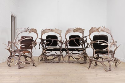 Lot 574 - An antler suite
