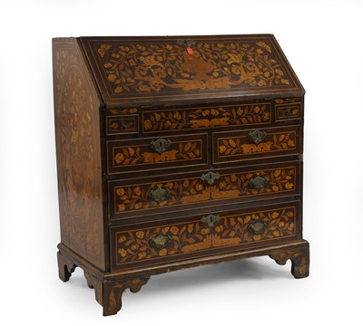 Lot 359 - A Dutch marquetry bureau