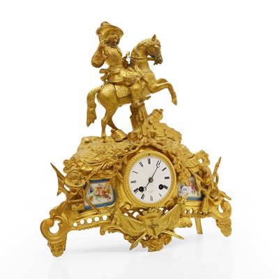 Lot 385 - A French ormolu mantle clock