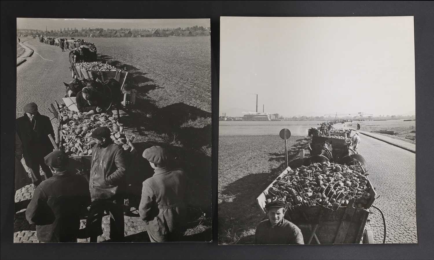 Lot 60 - Robert Capa (Hungarian-American 1913-1954)