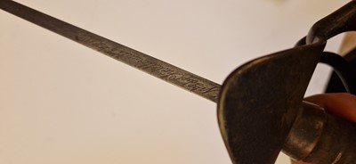 Lot 151 - A French cuirassier officers calvary sword