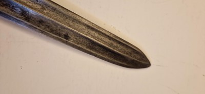 Lot 151 - A French cuirassier officers calvary sword