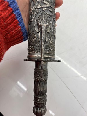 Lot 123 - A collection of Indian and Middle Eastern swords