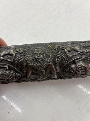 Lot 123 - A collection of Indian and Middle Eastern swords