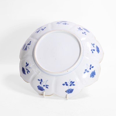 Lot 606 - A Chinese blue and white plate