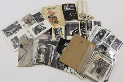 Lot 3 - A collection of Czech pop culture magazines and ephemera