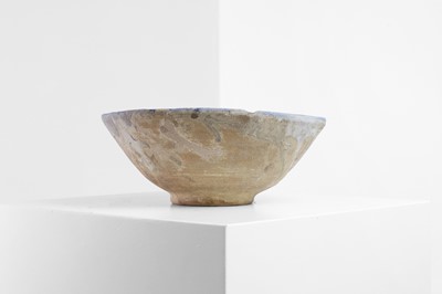 Lot 65 - A Nishapur-style pottery bowl