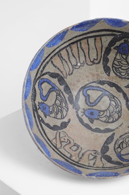 Lot 65 - A Nishapur-style pottery bowl