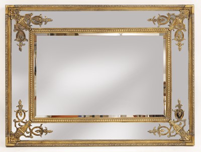 Lot 540 - A modern gilt framed mirror