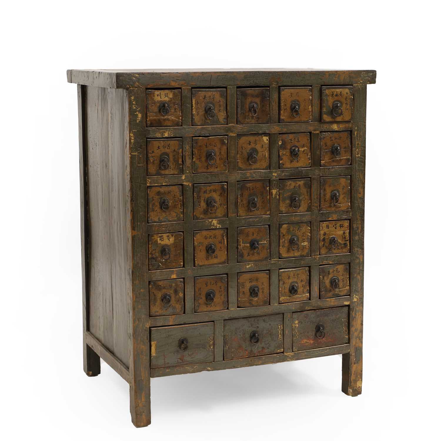 Lot 533 - A Chinese medicine chest