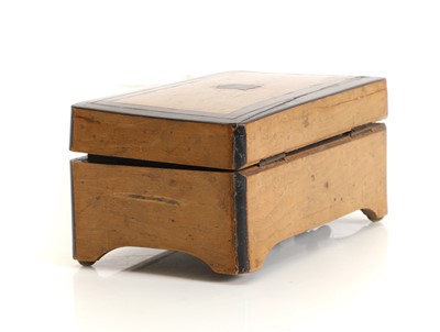 Lot 362 - A small Swiss musical box