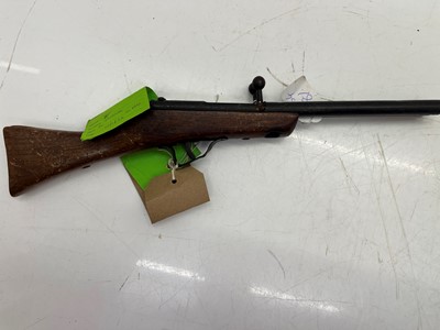 Lot 180 - A Webley MK1 air pistol