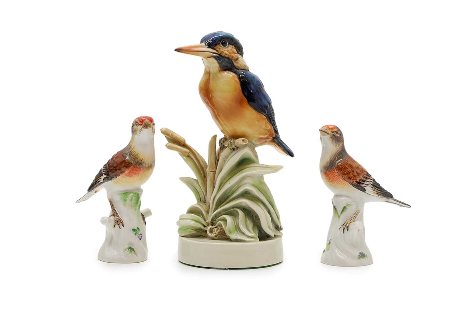 Lot 314 - Two Meissen porcelain models of linnet birds