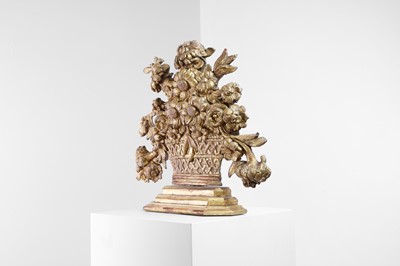 Lot 1 - A carved giltwood cresting