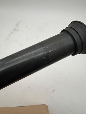 Lot 485 - A WW2 three drawer telescope