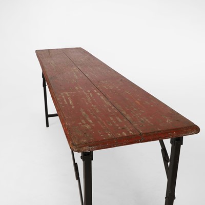 Lot 162 - A folding trestle table