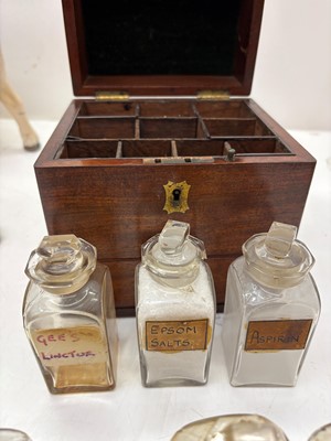 Lot 396 - An apothecary box