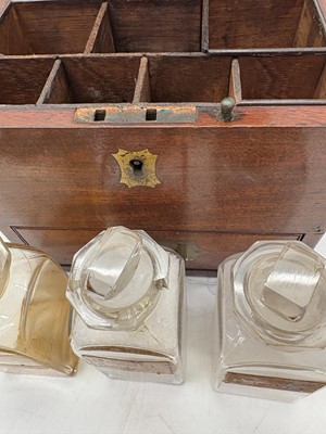 Lot 396 - An apothecary box