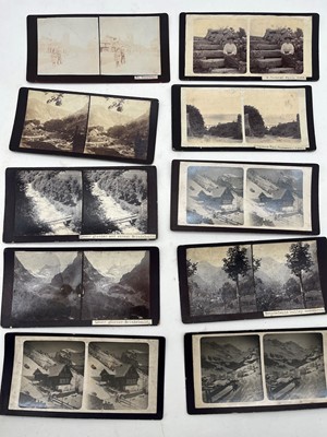 Lot 427 - A hand held wooden stereoscopic viewer