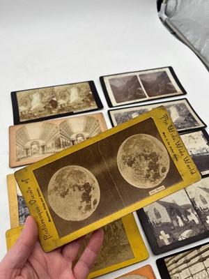 Lot 427 - A hand held wooden stereoscopic viewer