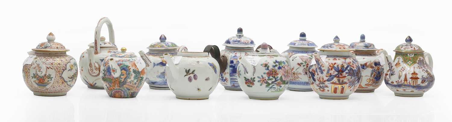 Lot 180 - A collection of Chinese and Japanese export teapots