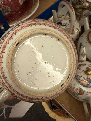 Lot 180 - A collection of Chinese and Japanese export teapots