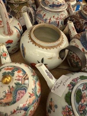 Lot 180 - A collection of Chinese and Japanese export teapots