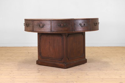 Lot 121 - A George III mahogany rent table