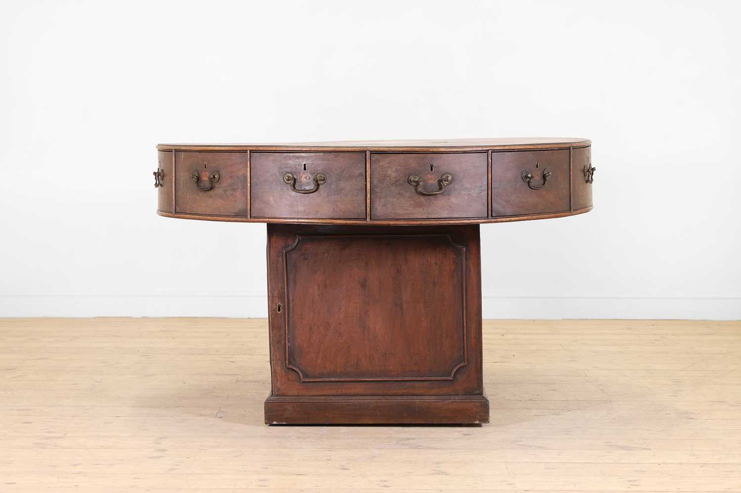 Lot 121 - A George III mahogany rent table