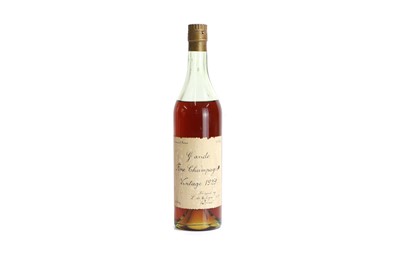 Lot 105 - Cognac - Grande Fine Champagne - L. de Salignac - 1929