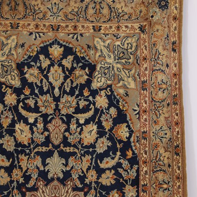 Lot 572 - A Nain rug