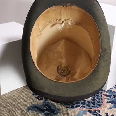 Lot 538 - A group of six top hats