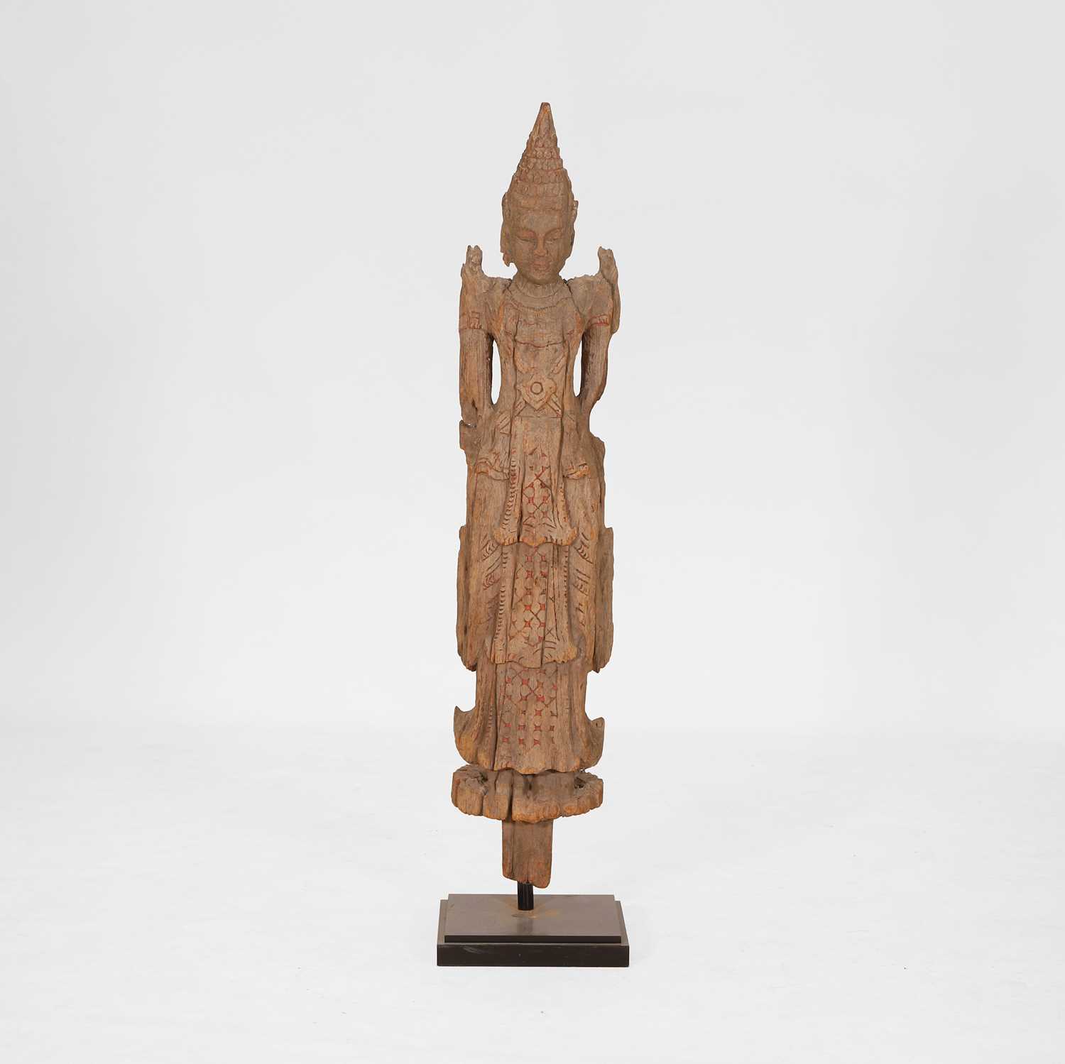 Lot 143 - A carved wooden bodhisattva