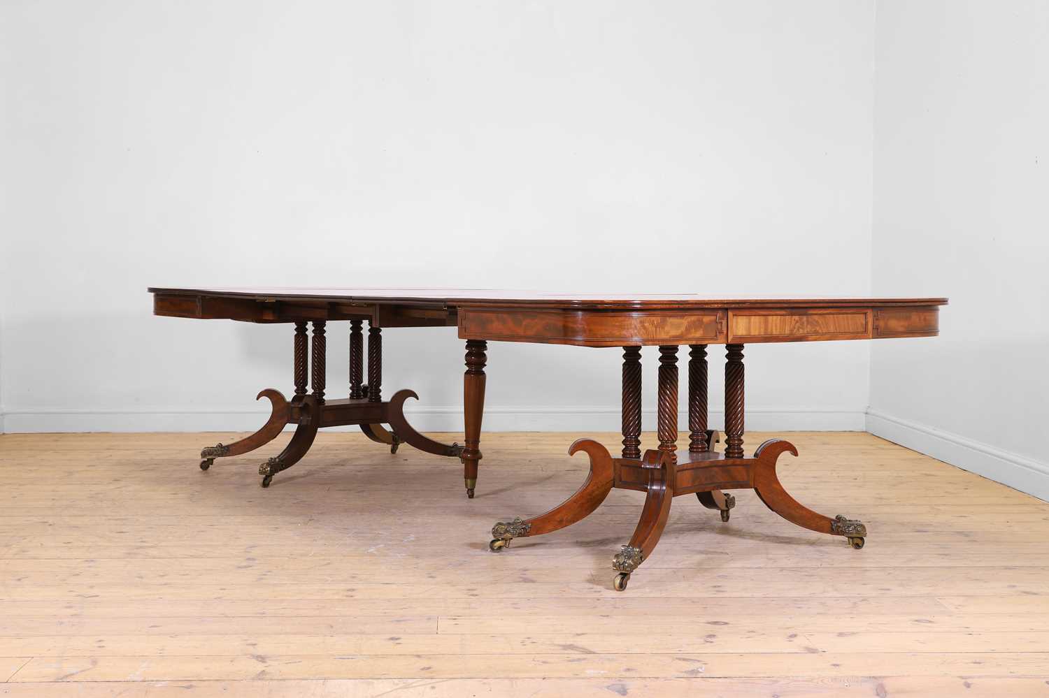 Lot 49 - A Regency mahogany extending dining table