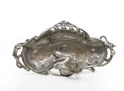 Lot 522 - A WMF style silver-plated card tray or dish
