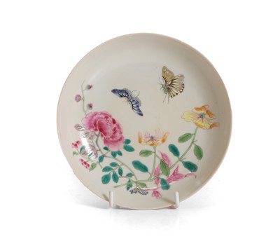 Lot 114 - A Chinese famille rose saucer