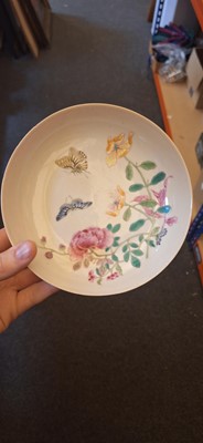 Lot 114 - A Chinese famille rose saucer